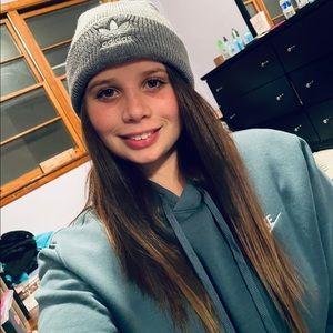 Meet your Posher, Shelby